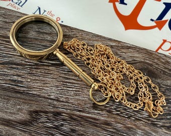 Magnifiers / Sand Timers