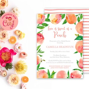 Pu&ograve; includere: Un invito a un addio al nubilato a tema pesca con illustrazioni ad acquerello di pesche e foglie. L'invito recita "Love is Sweet as a Peach" e include il nome della sposa, la data, l'ora e il luogo. Include anche il testo "Registered at Target and Pottery Barn".