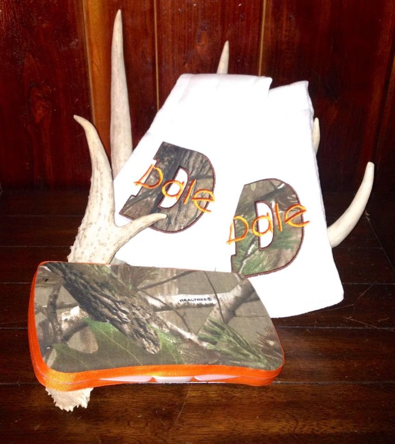 Personalized Real Tree Camo Wipe Case and 2 Matching Burp Cloths