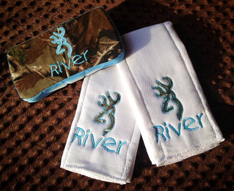 Personalized Real Tree Camo Wipe Case and 2 Matching Burp Cloths