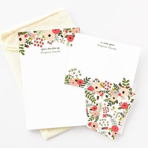 Personalized Stationery Set Illustrated Floral Stationery Gift Set with Custom Notepad, Flat Cards, and Notecards : Blooming Wreath image 1