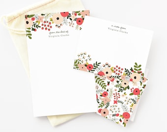 Personalized Stationery Set | Illustrated Floral Stationery Gift Set with Custom Notepad, Flat Cards, and Notecards : Blooming Wreath