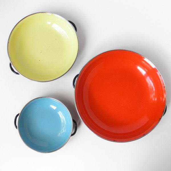 Mid Century Set of 3 Round Enamel Paella Pans - Vintage Cooking Pans