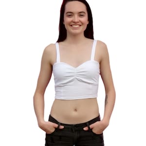 White Spaghetti Crop Top, Cropped Tank Top, Crop Tops For Women, Cropped Top, Sexy Crop Tops, Cropped Top Woman, Crop Top Teens, Tank Top