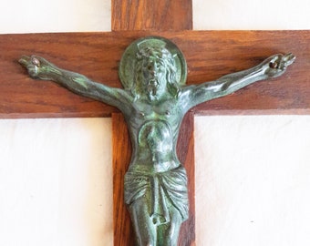 Antiek Frans bronzen Corpus Christi eikenkruis, circa 1850. Verzendkosten betaald.