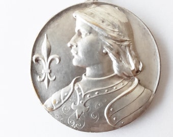 Joan of Arc Large Pendant Medal In Silver Plated Bronze, 500th Anniversary of Siege of Orleans, Circa 1929, 4 Cm Diameter, Presentation Box