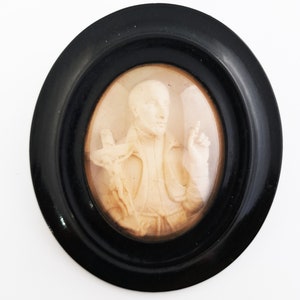 Saint John Francis Regis Carving – Antique c.1850 French Oak Frame, Napoleon III Era, Original Glass Dome, 14x12cm Religious Art