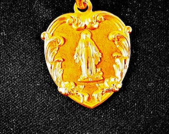 Antique Miraculous Medal Pendant – 22ct Rolled Gold French FIX, c.1890, 2.5 x 2.5cm, 2.5 grams, Perfect Condition