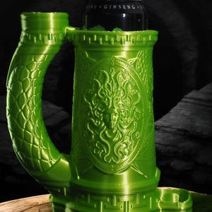 Medusa Dice Tower Energy Drink Cozy – 3D Printed D&D Dice Roller for TTRPGs