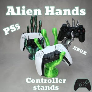 PS5 - XBOX - Alien/Cyber Hand Game Controller Stand