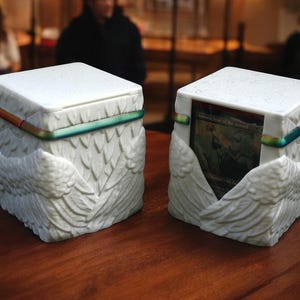 Magic the Gathering deck box, 100 cards Commander Deck Box, Angelwing 3D box with Magnet closure
