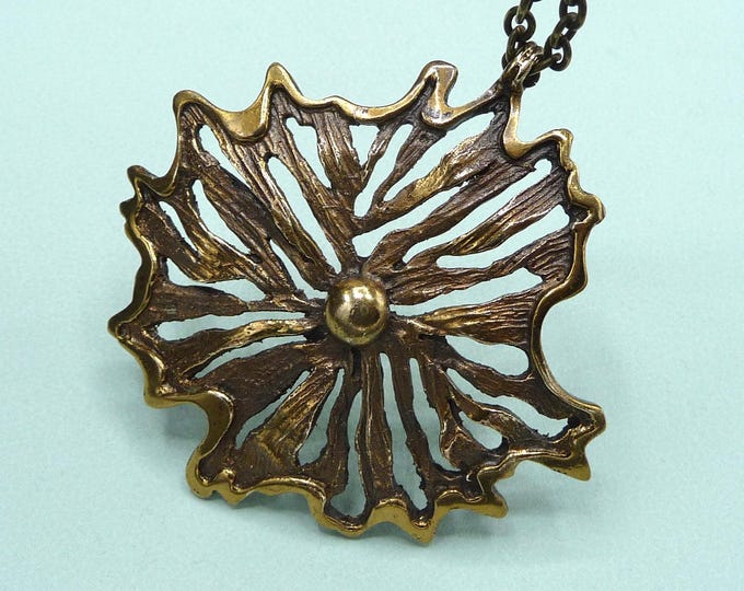 Bronze necklace. Vintage.