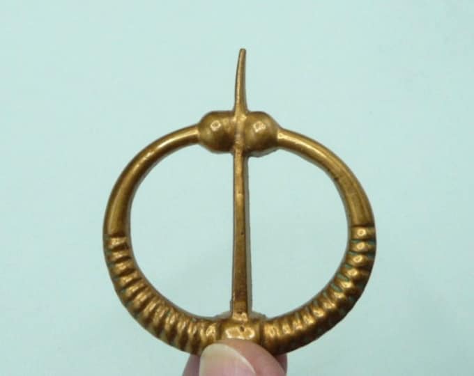 Kalevala Koru (Finland). Vintage bronze brooch.