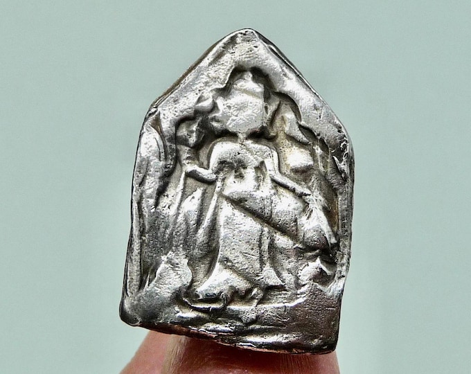 United States. Heavy recycled silver ring. Secondhand.