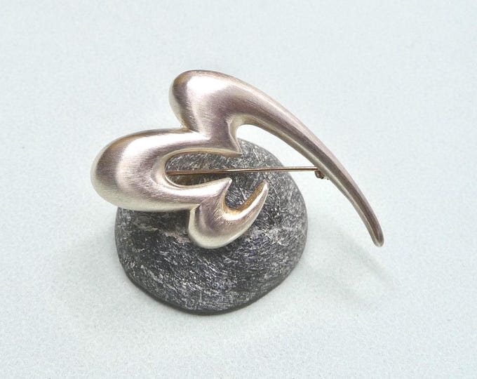 Vintage silver brooch.