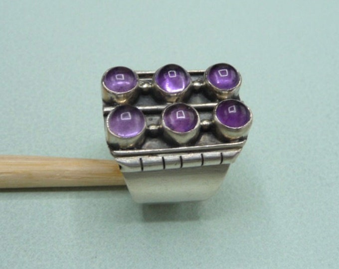 Silver and Crystal Ring. Vintage.