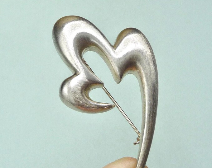 Silver brooch. Vintage.