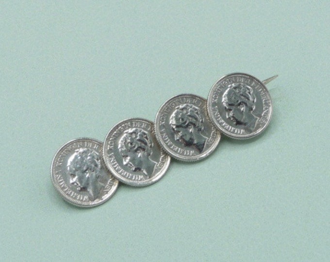 Netherlands. Silver brooch. 1940s. Vintage.