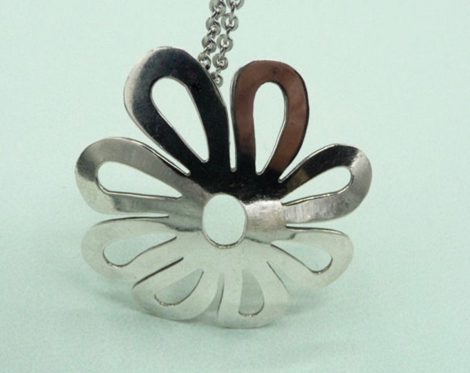 Vintage pendant in 925 silver.