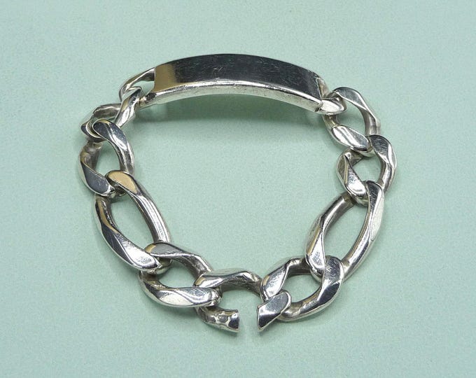 Heavy silver bracelet. Vintage.