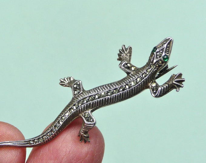 Silver brooch. Vintage.