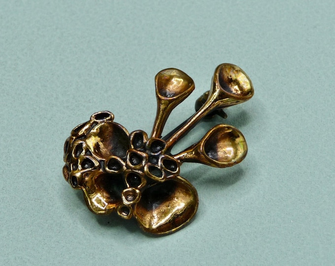 Hannu Ikonen (Finland). Bronze brooch. 1970s. Vintage.