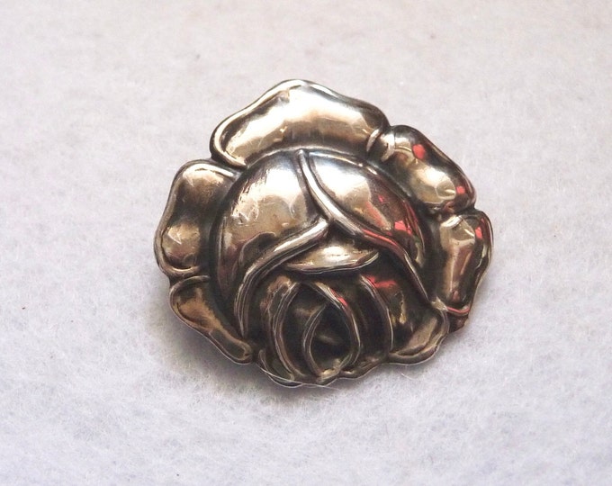 Pewter Brooch. Vintage.