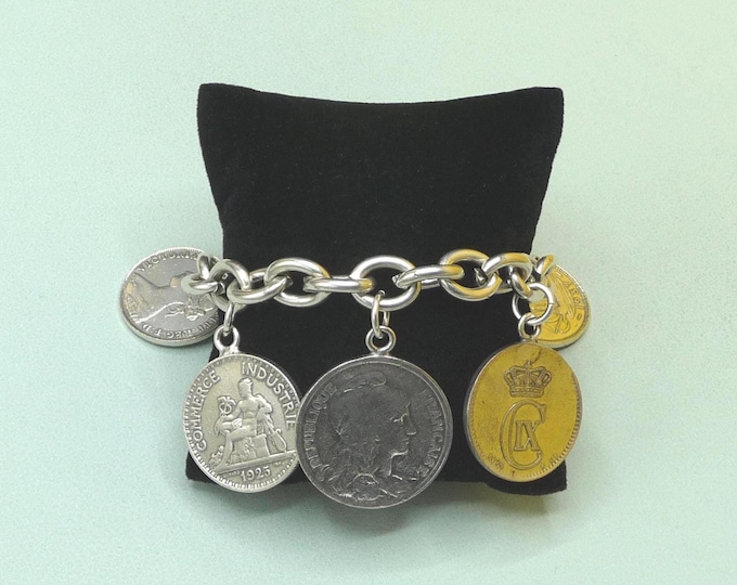 Silver bracelet. Vintage.