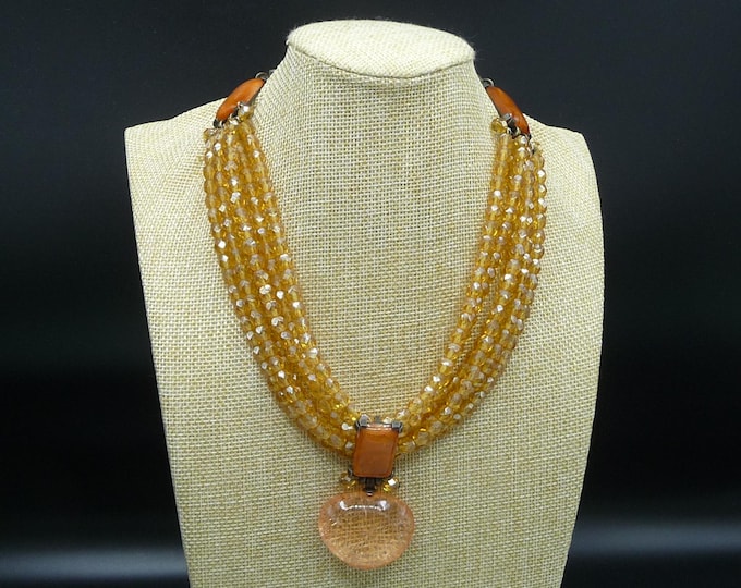 France. Metal and resin necklace. Vintage.