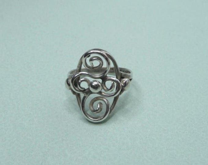 H.J. (Sweden). Small silver ring. 20s-40s. Vintage.