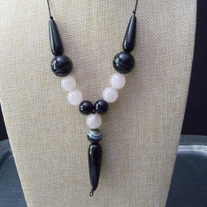 Rose quartz, agate and onyx necklace.