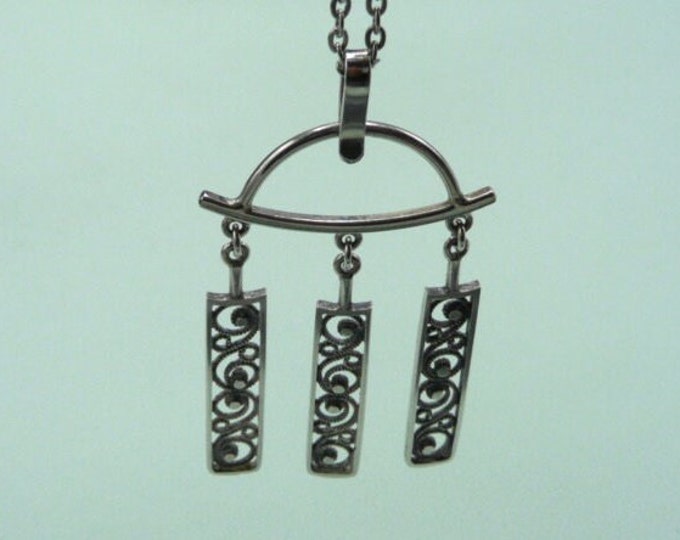 Vintage pendant in 925 silver.