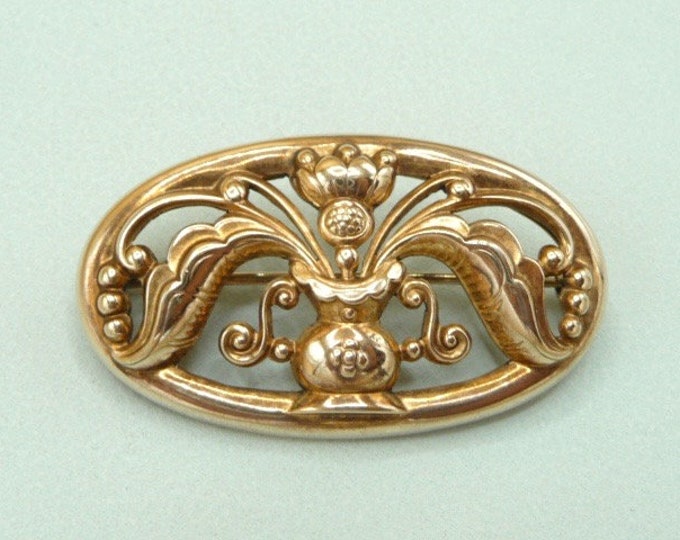 Gustaf Dahlgren & Co (Sweden). Silver brooch with gilt plating. 1947. Vintage.