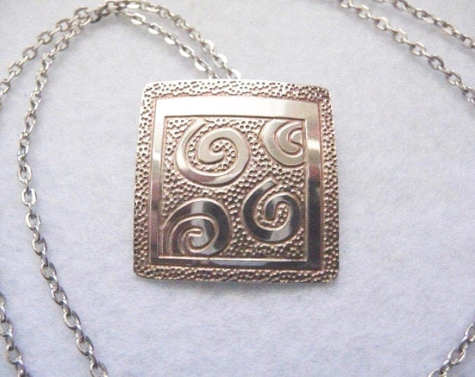 France. Silver Pendant. Vintage.