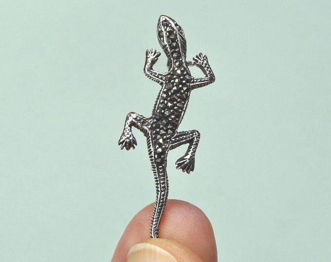 Silver and marcasite brooch. Vintage.