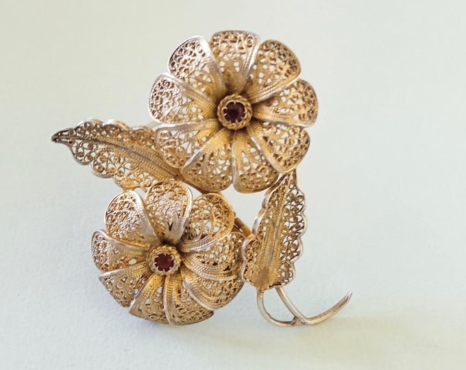 Vintage Metal Brooch.