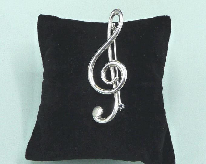 Silver brooch. Vintage.