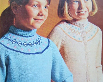 Baby Girls Ladybird Yolk Cardigan KNITTING PATTERN 20-23/" Fair Isle Intarsia