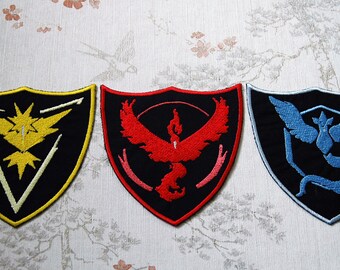 Red Valor Moltres Gold-Metal Faction Gym GO Badge/PinPokemon PokemonGO Gift Red Valor Moltres Gold-Metal Faction Gym GO Badge/PinPokemon PokemonGO Gift