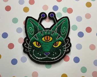 Embroidered whimsy iron on patch: Alien Cat.