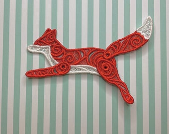 Running Fox lacework hair grip.