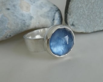 Handmade mother of pearl and quartz rose cut doublet gem and sterling silver ring