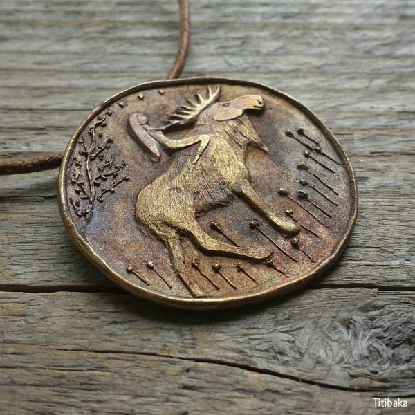 The forest Queen by Titibaka.