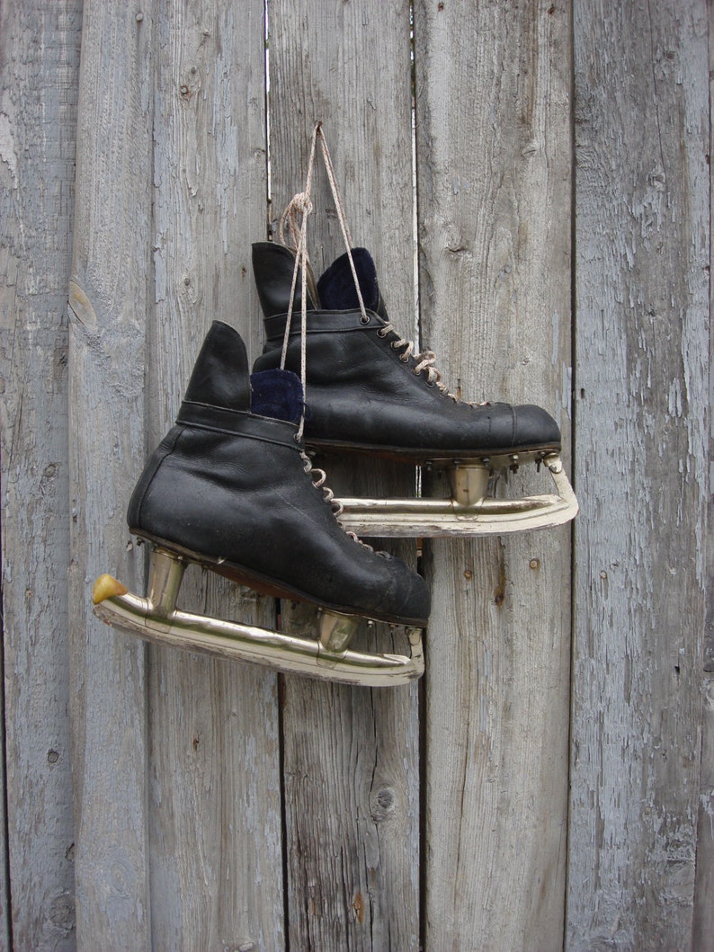 Vintage soviet ice skates / Ice Hockey wall decor vintage
