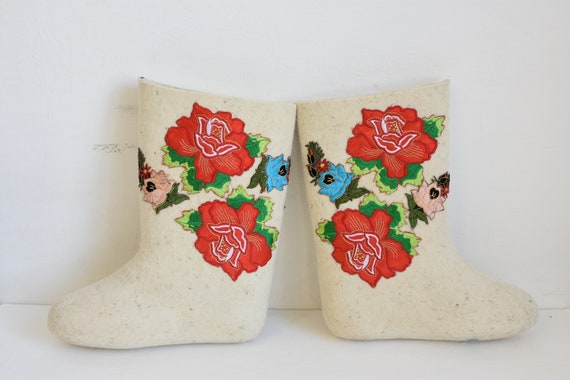 Russian WOMEN classic valenki felt boots Russian WOMEN classic valenki felt boots