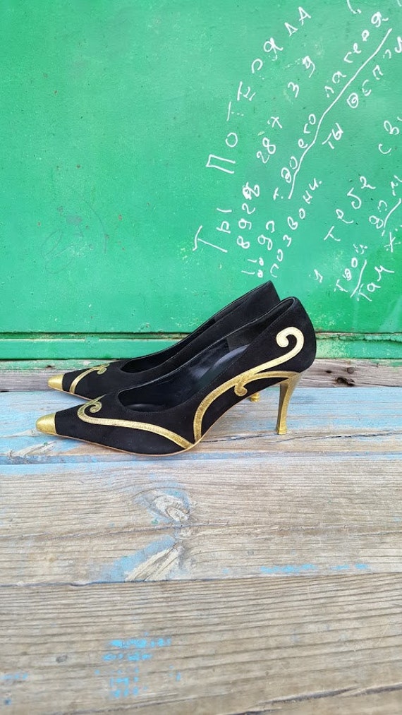 ladies gold shoes size 8