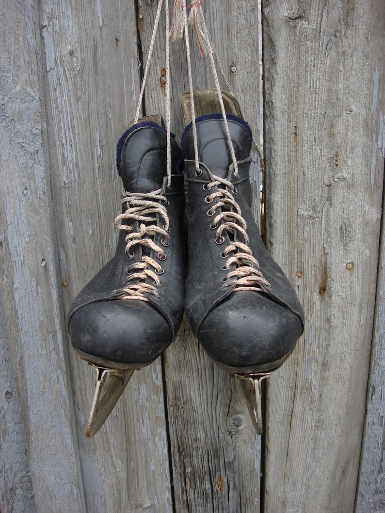 Vintage soviet ice skates / Ice Hockey wall decor vintage