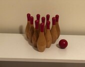 Vintage Antique Wood Wooden Bowling Game 10 Pins And 1 Ball Circa 1950 Nice Condition