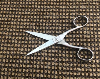 Vintage 1960's Singer Scissors or Shears C816