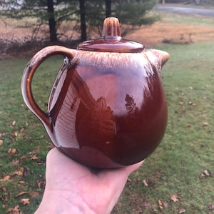 1970er Hull Pottery Braune Teekanne